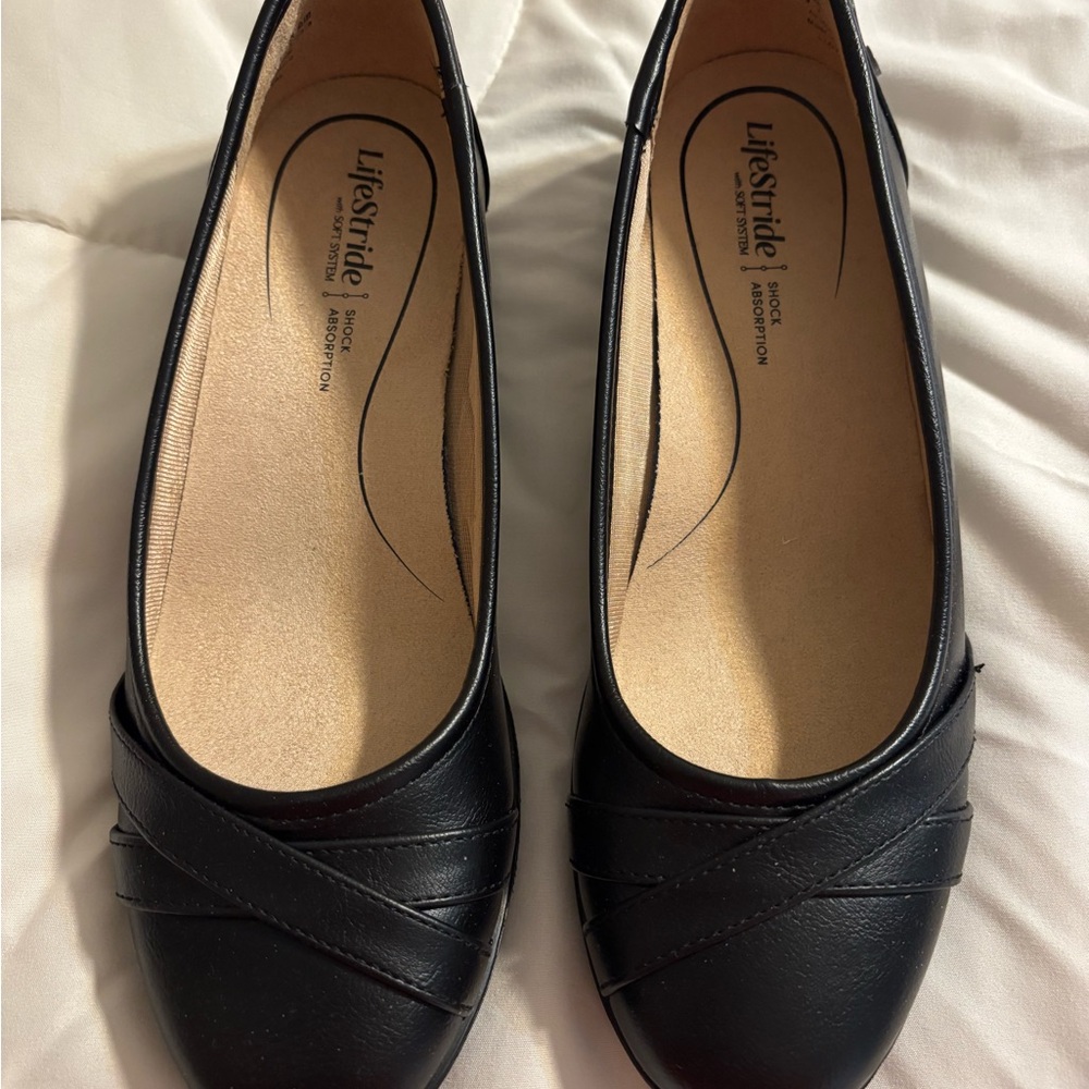Life Stride Women's shoes NWOT